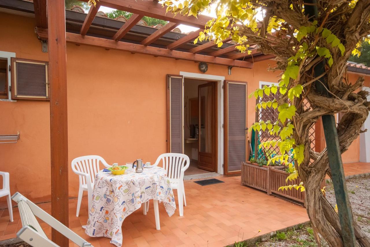 Residence Le Grazie Est Capoliveri  Eksteriør billede