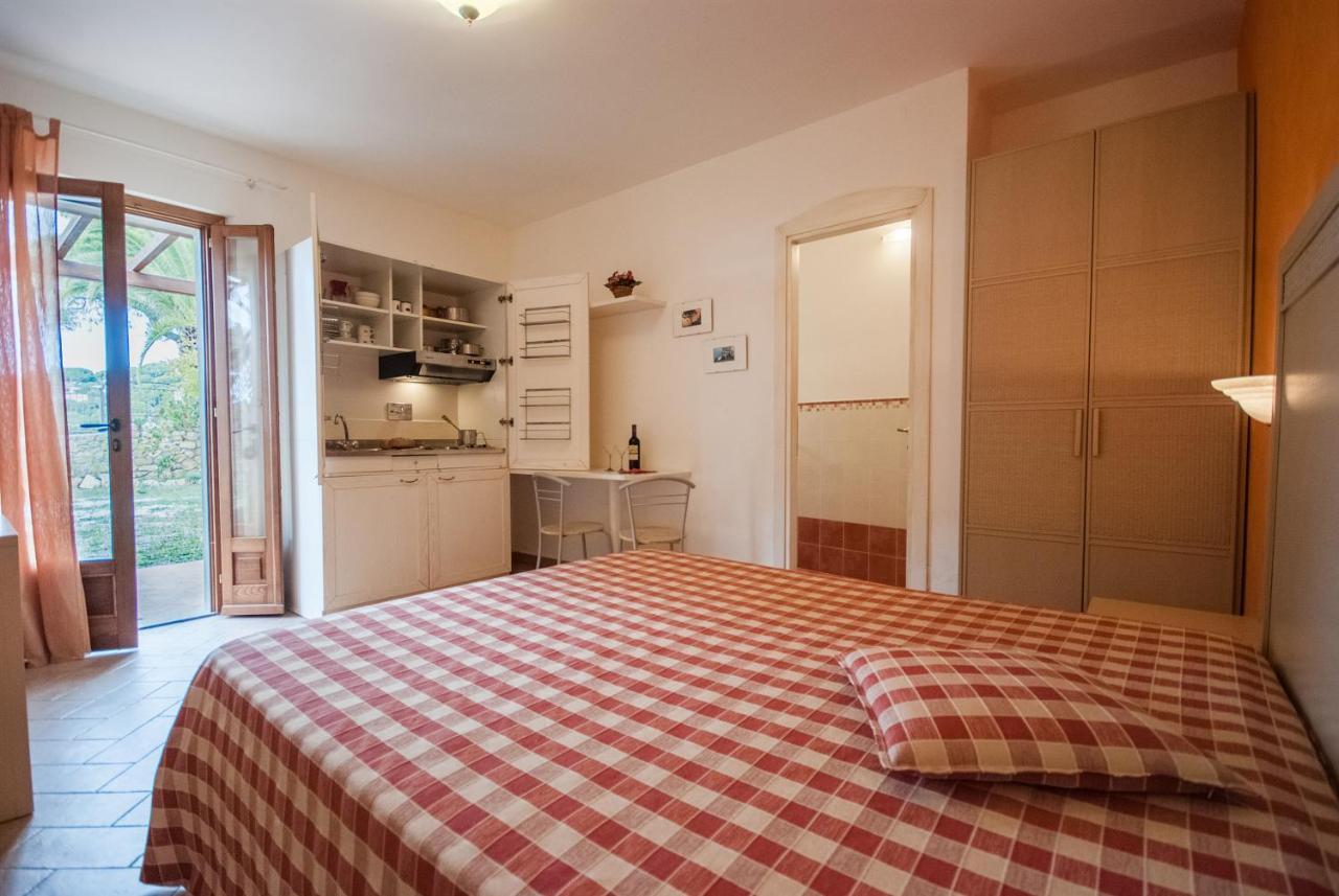 Residence Le Grazie Est Capoliveri  Eksteriør billede